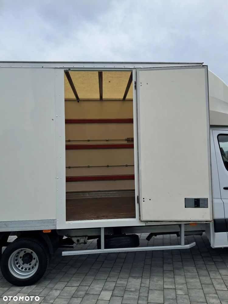 Mercedes-Benz SPRINTER - 11