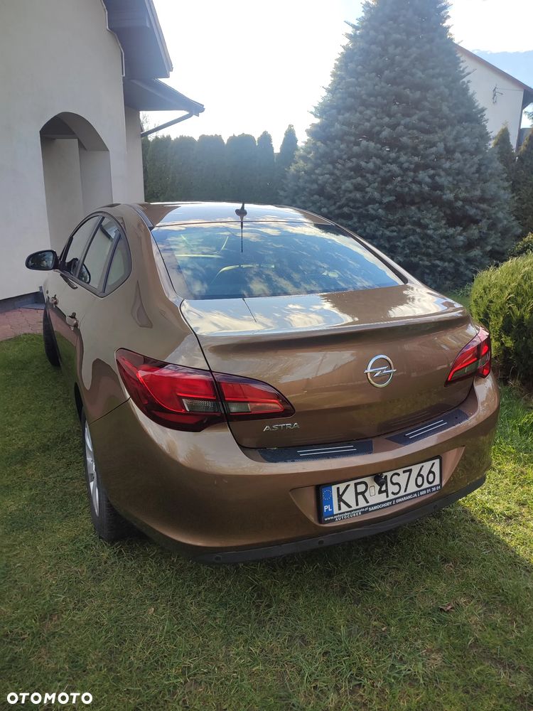 Opel Astra 1.6 Active EU6 - 4