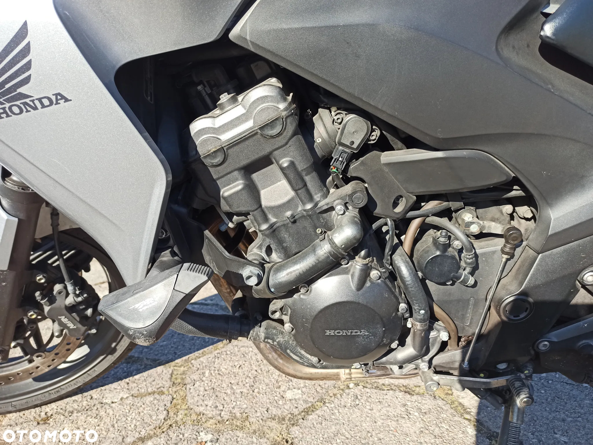 Honda CBF - 3