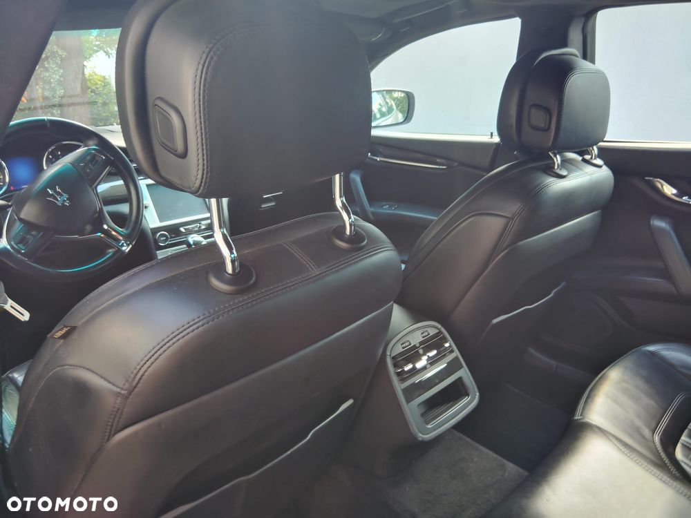 Maserati Quattroporte - 4