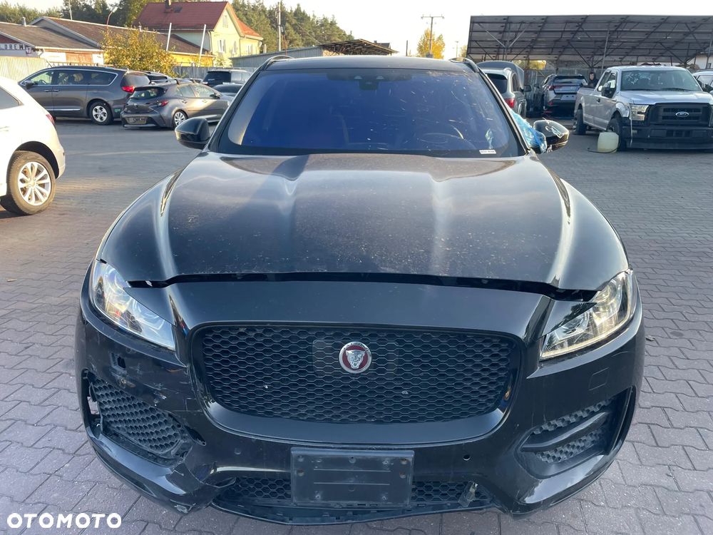 Jaguar F-Pace 2.0 i4P AWD R-Sport - 4