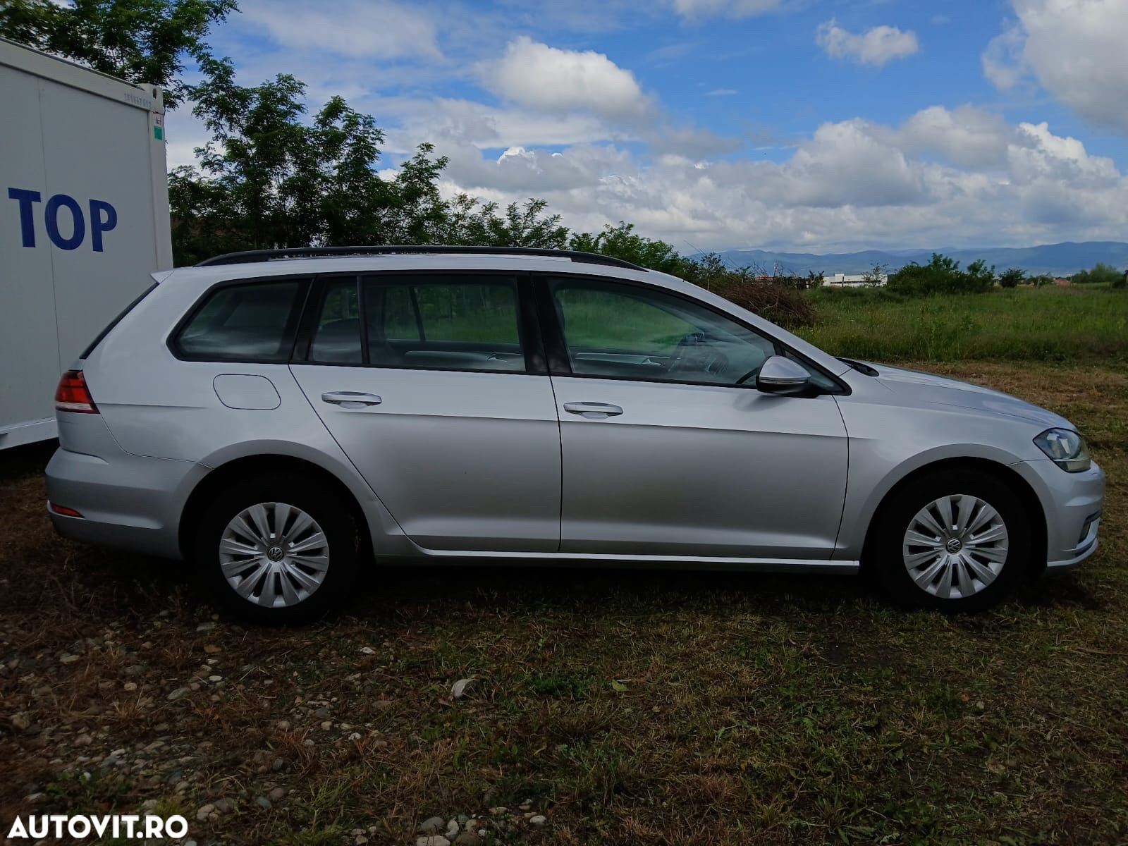 Volkswagen Golf 1.6 TDI Comfortline - 5