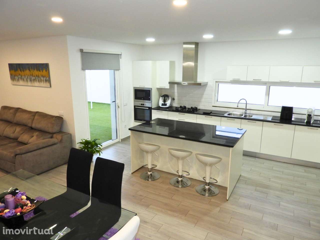 Moradia T4 Moderna com Piscina e Jardim – Santarém - Grande imagem: 4/18