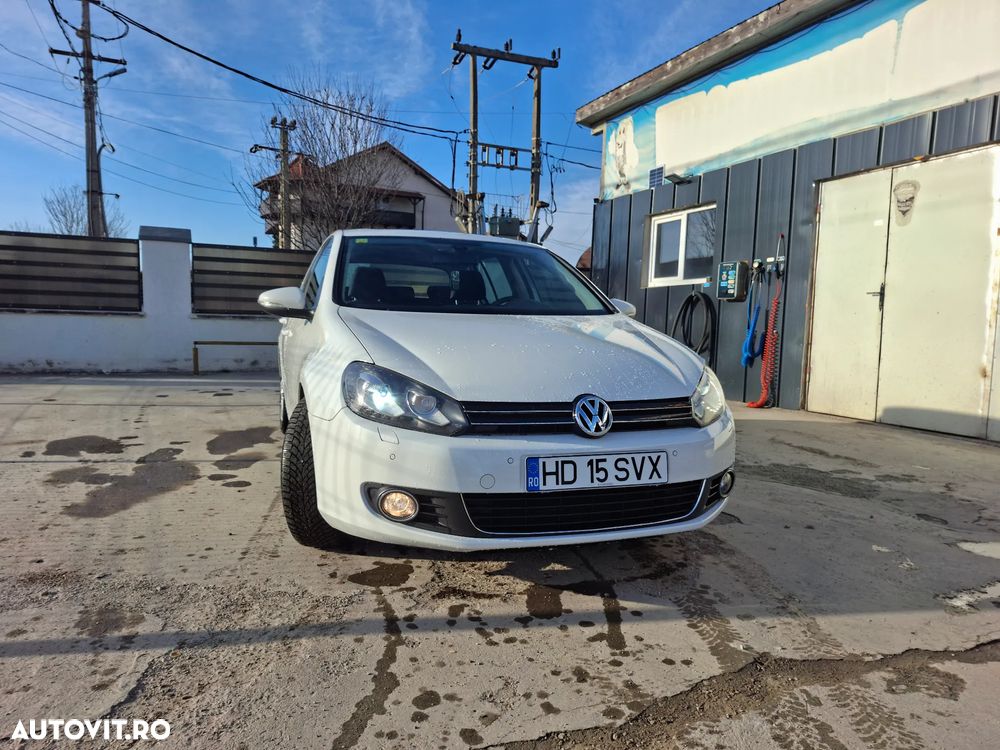 Volkswagen Golf 2.0 TDI DPF DSG Exclusive - 1
