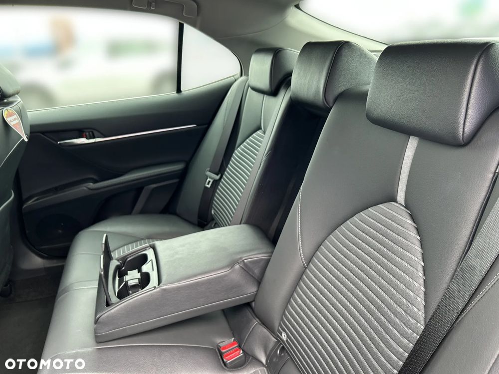 Toyota Camry 2.5 Hybrid Prestige CVT - 17
