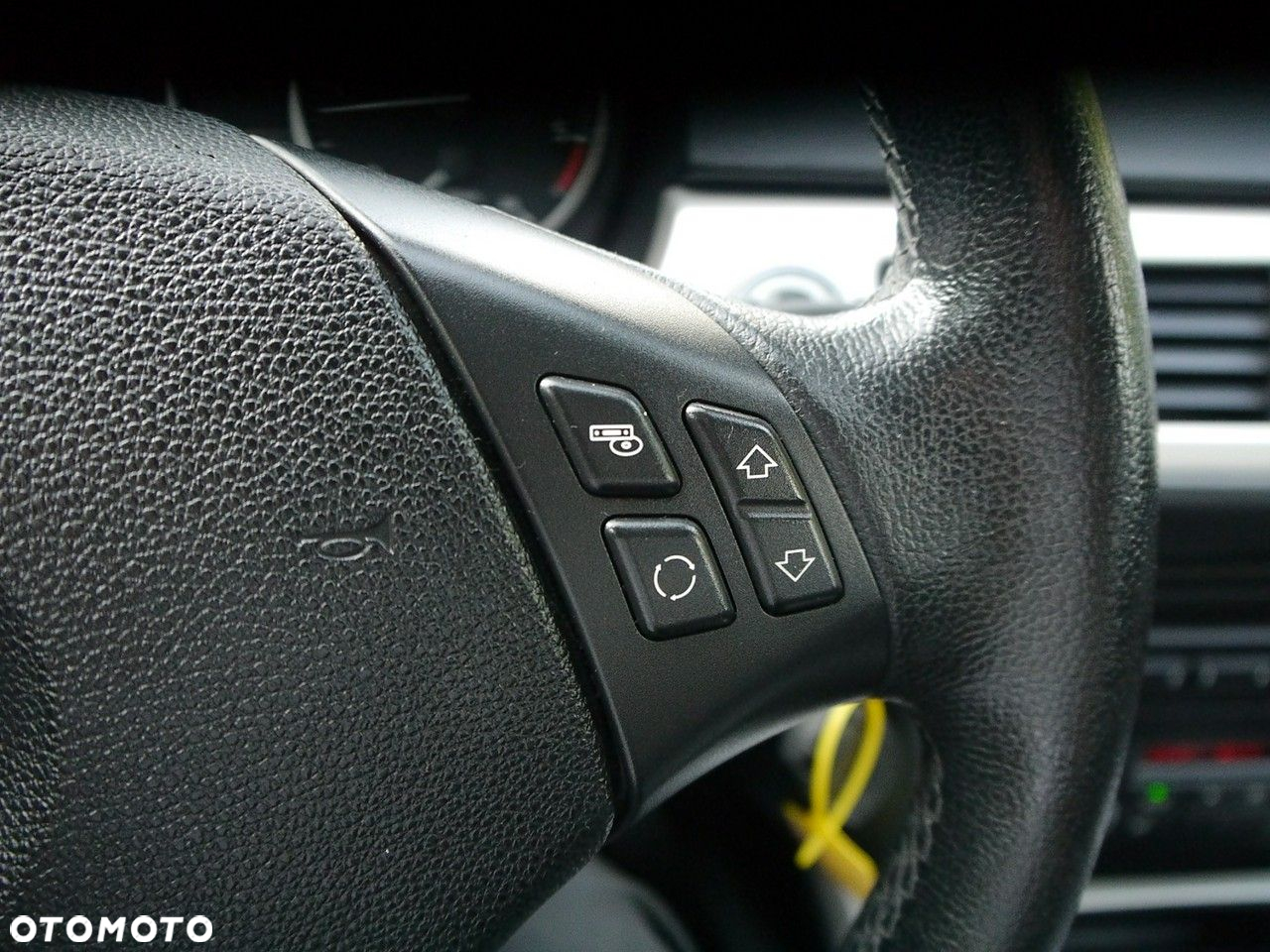 BMW Seria 3 318d - 29