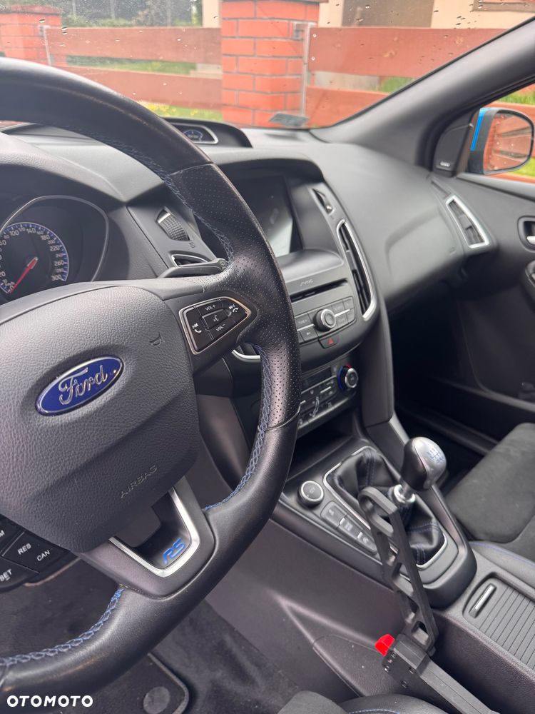 Ford Focus - 8