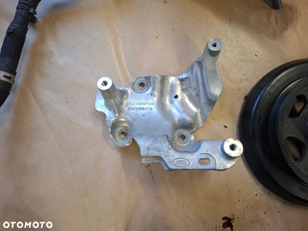 Land Rover Defender 3,0 ŁAPA WSPORNIK UCHWYT KOMPRESORA N9X2-19D624-AB - 1