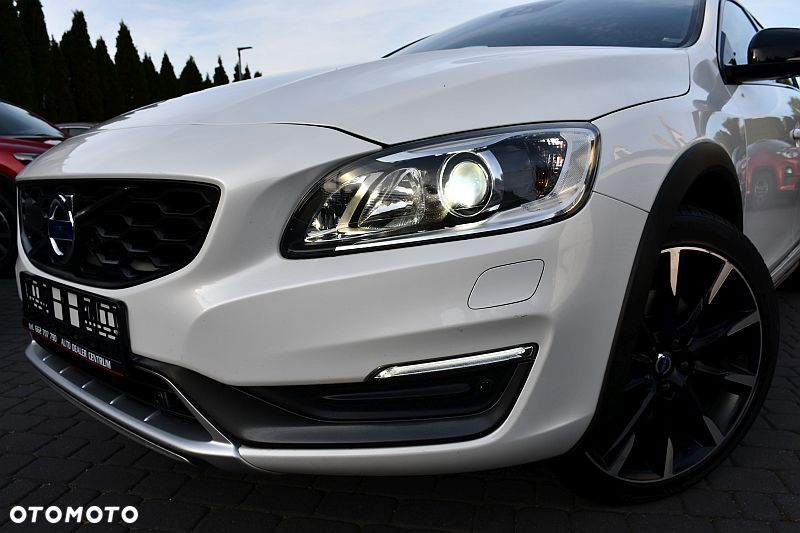 Volvo V60 Cross Country D4 Geartronic Summum - 35