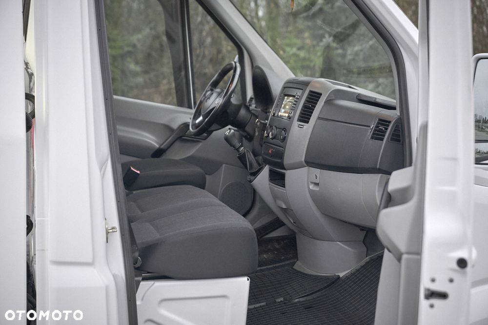 Mercedes-Benz SPRINTER - 28