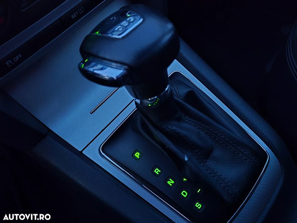 Skoda Octavia 2.0 TDI Business DSG - 24