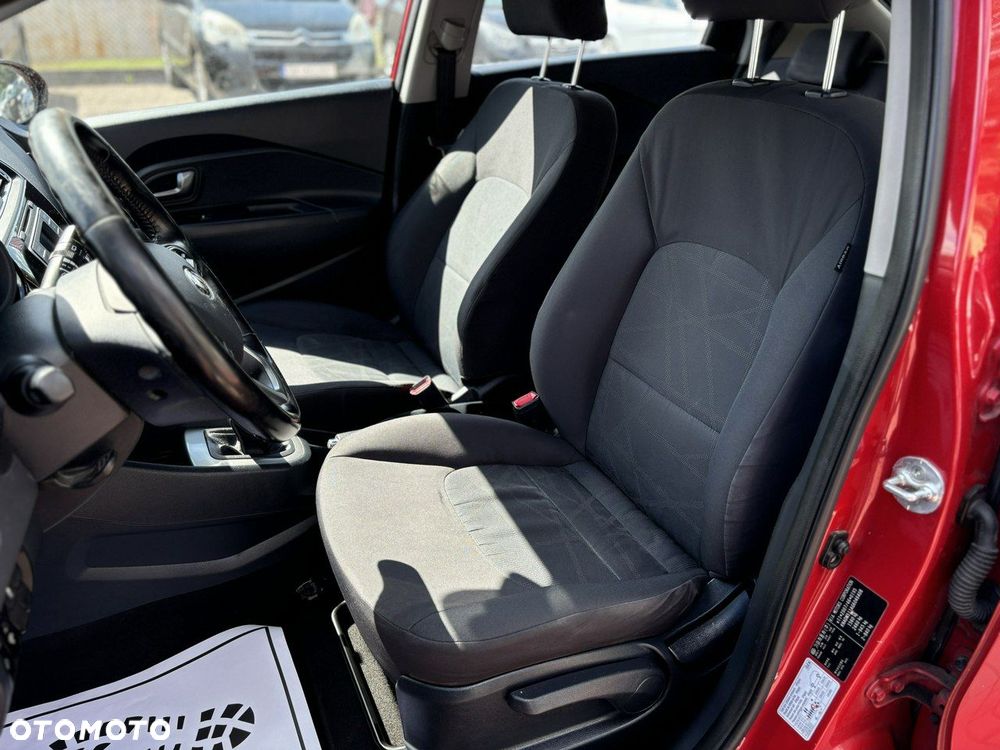 Kia Rio - 14