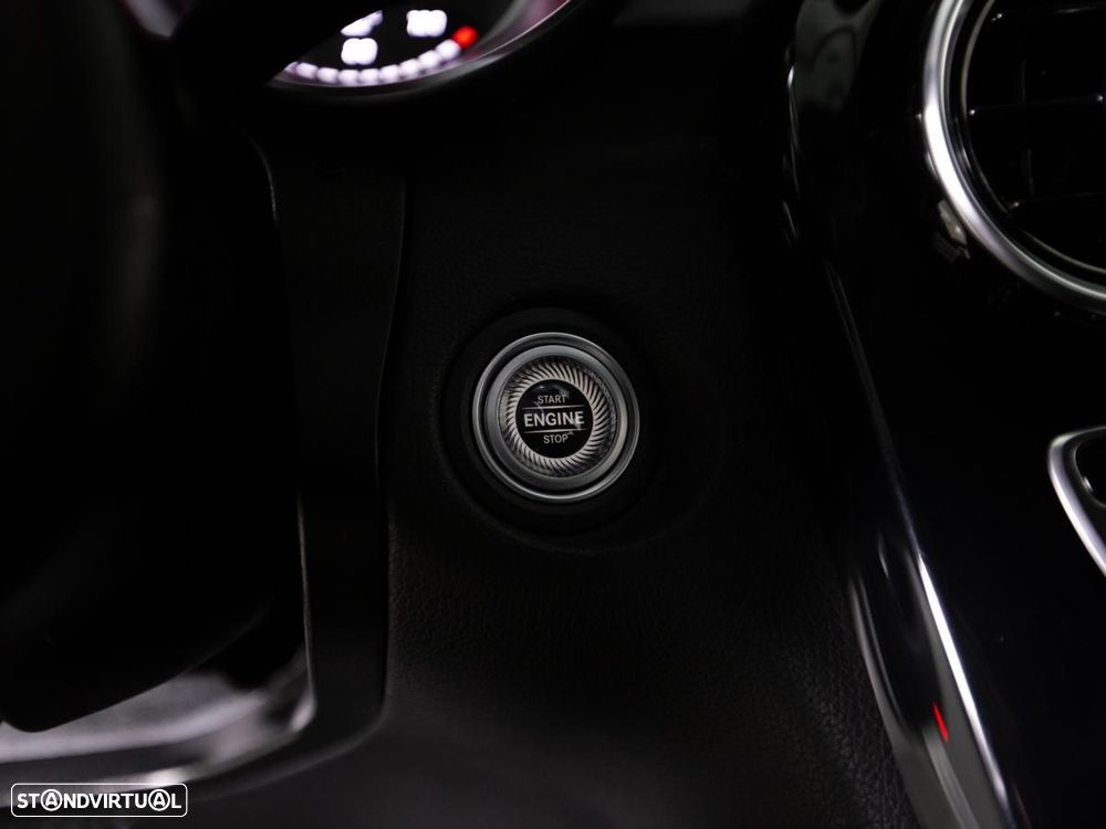 Mercedes-Benz GLC 220 d Coupé 4Matic — fotografia 19