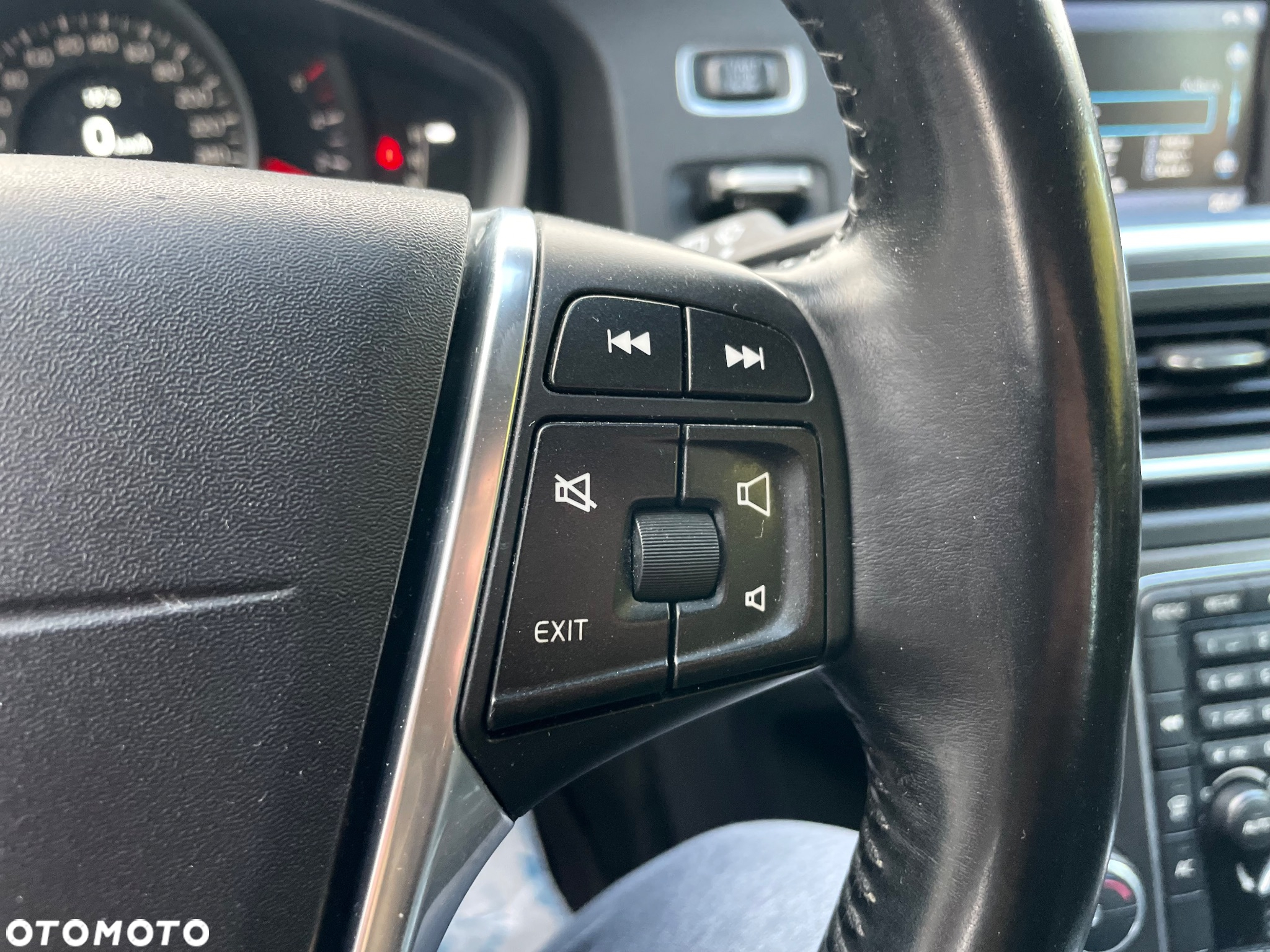 Volvo V60 D3 Geartronic Momentum - 26