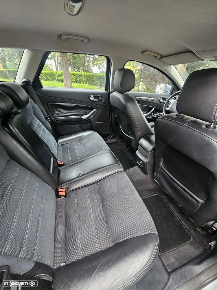 Ford Mondeo SW - 13
