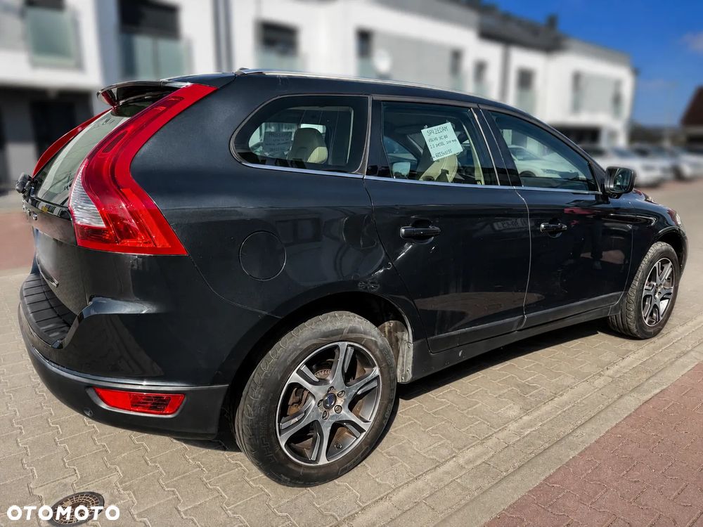 Volvo XC 60 - 8