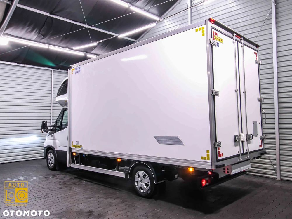 Iveco DAILY CHŁODNIA + MROŹNIA + AGREGAT x 2 + AUTOMAT - 5