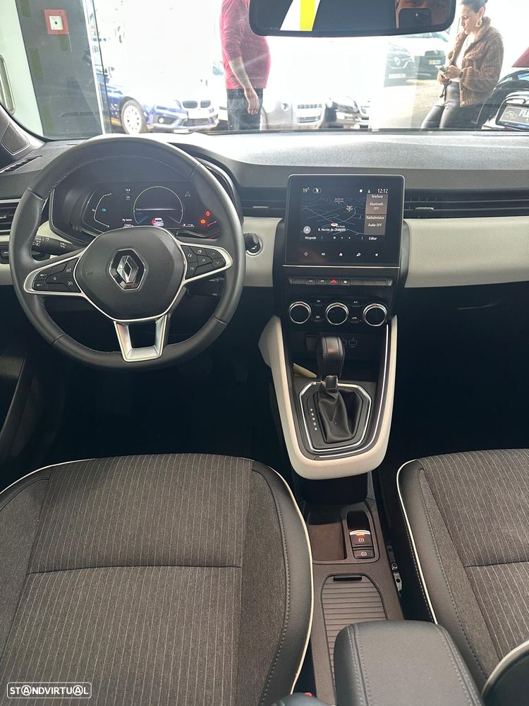 Renault Clio 1.6 E-Tech Full Hybrid Techno - 10