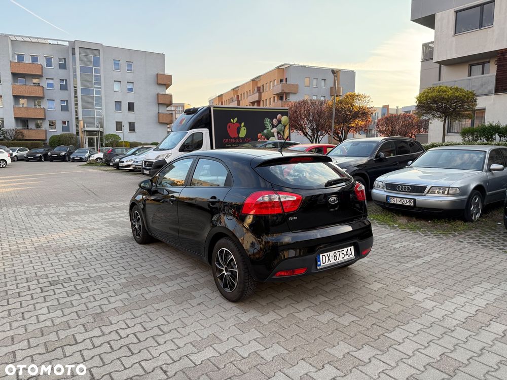 Kia Rio 1.2 Attract - 5