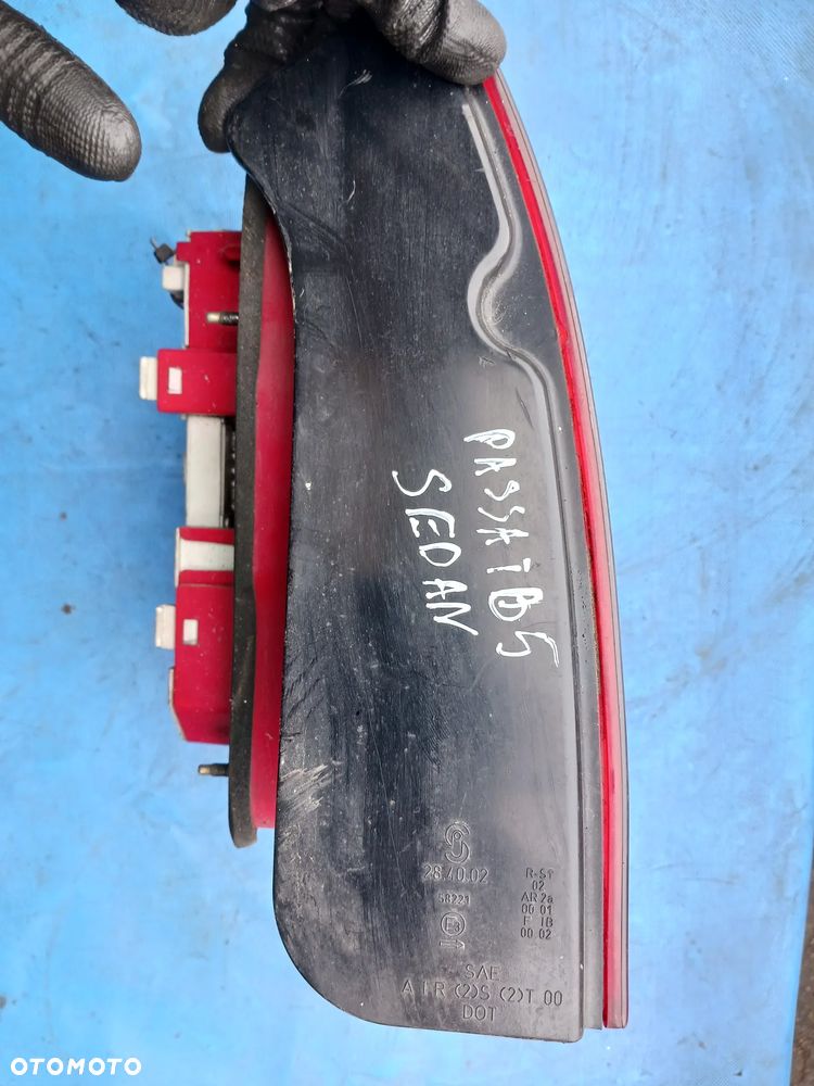 Volkswagen Passat B5 FL Lift sedan kompletna wkład prawa tylna prawy tył - 2