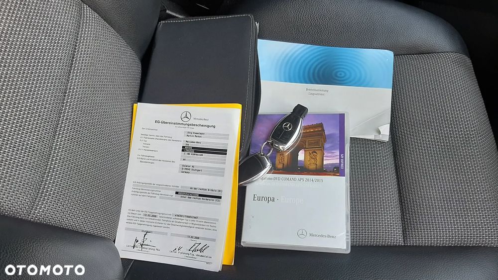 Mercedes-Benz Klasa C 180 Kompressor BlueEFFICIENCY Avantgarde - 38