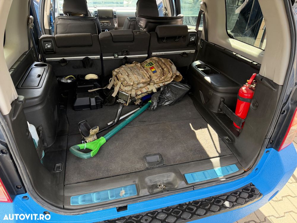 Nissan Pathfinder 2.5 dCi SE - 8