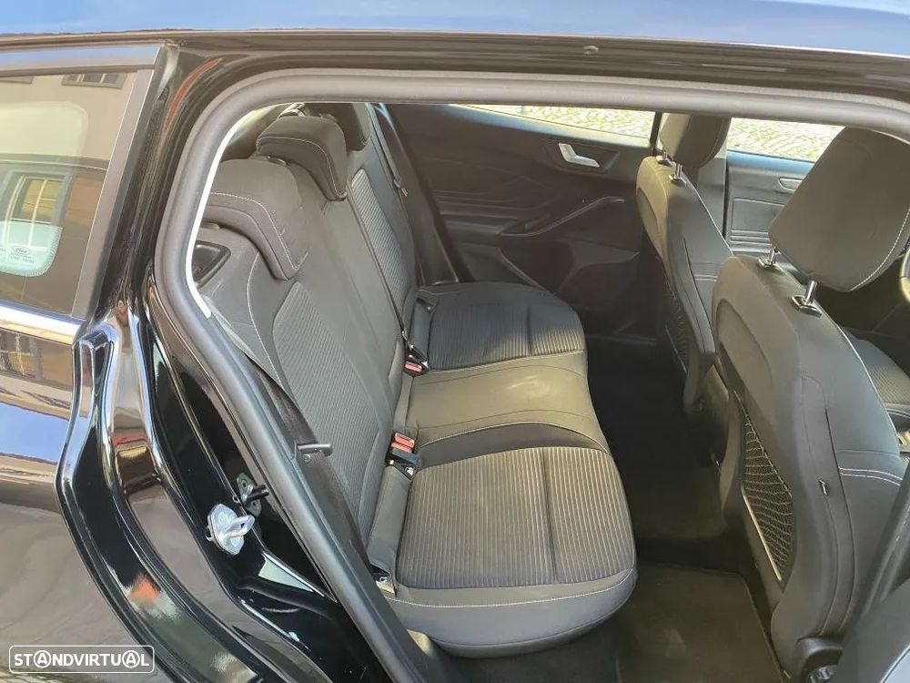 Ford Focus SW 1.5 EcoBlue S&S TITANIUM STYLE - 32