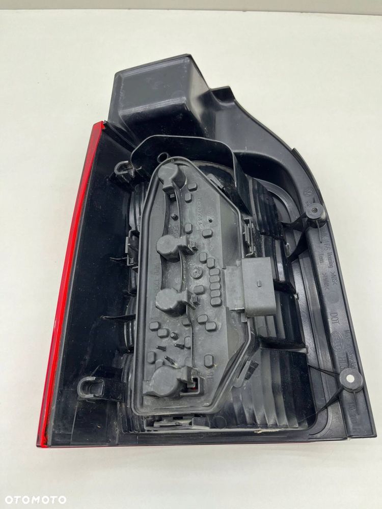 VW TRANSPORTER T5 LIFT LAMPA PRAWA TYŁ 7H0945096L - 5