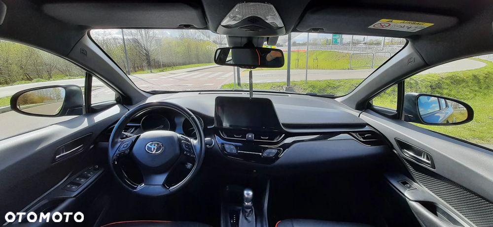 Toyota C-HR - 16