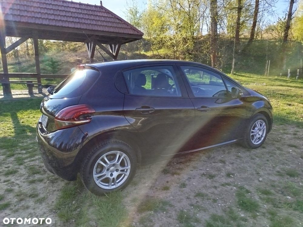 Peugeot 208 1.6 BlueHDi Active S&S - 9