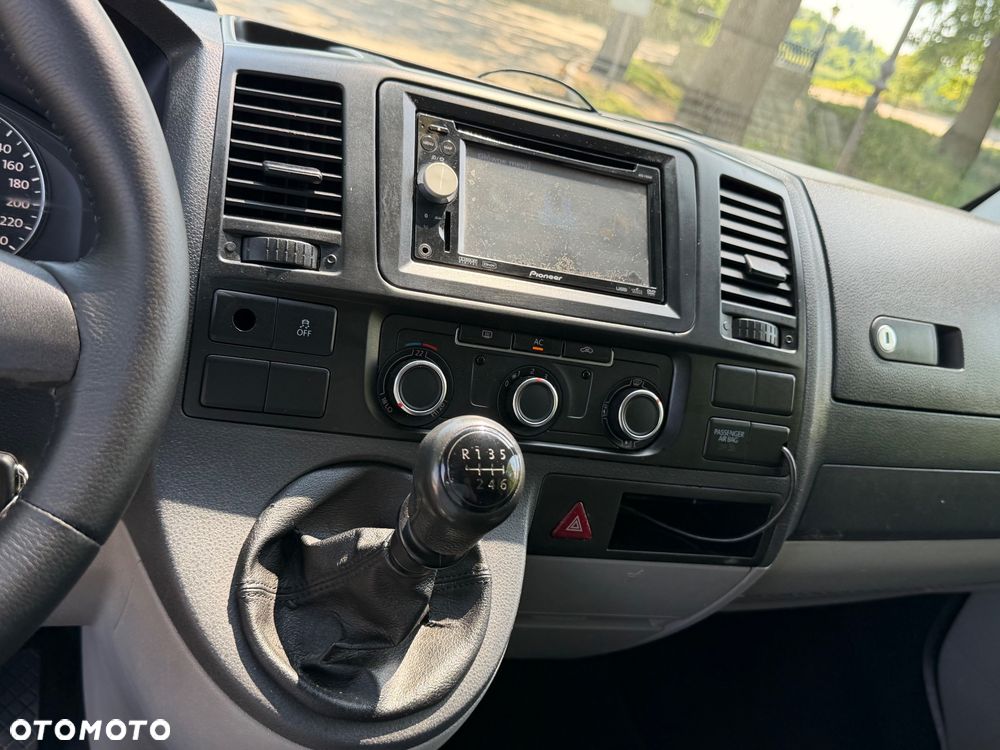 Volkswagen Transporter - 29