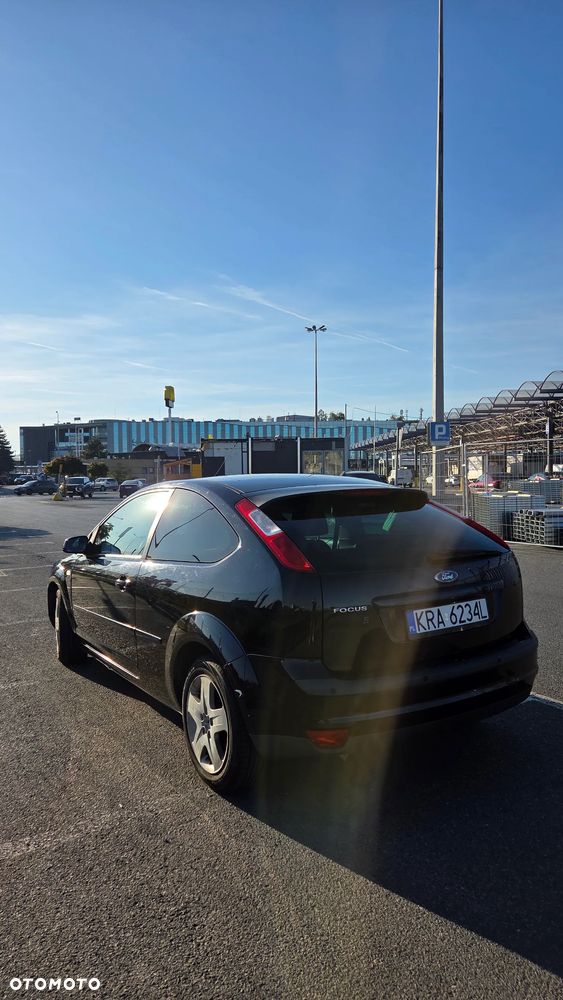2007 Ford Focus, photograph 4