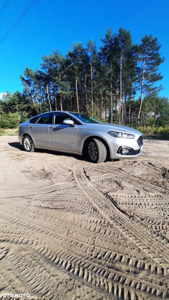 Ford Fusion - 1