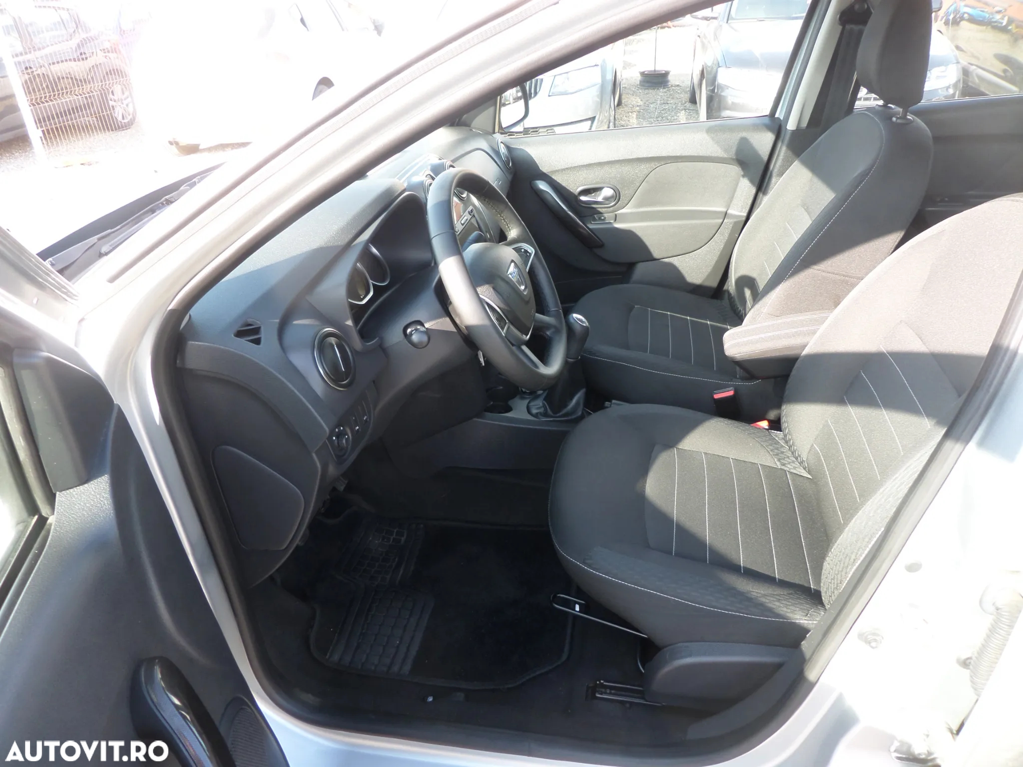 Dacia Logan - 12