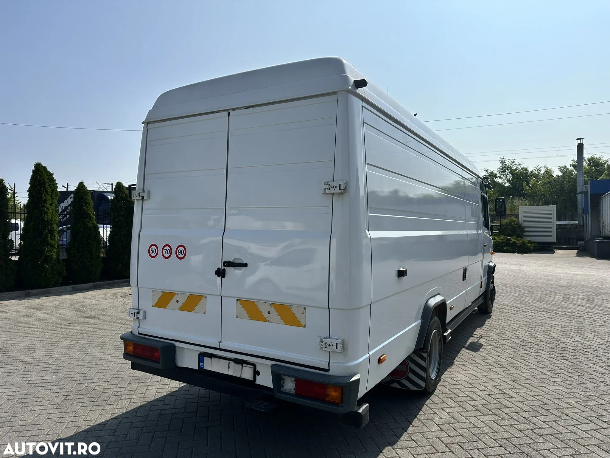 Mercedes-Benz VARIO 815D - 7