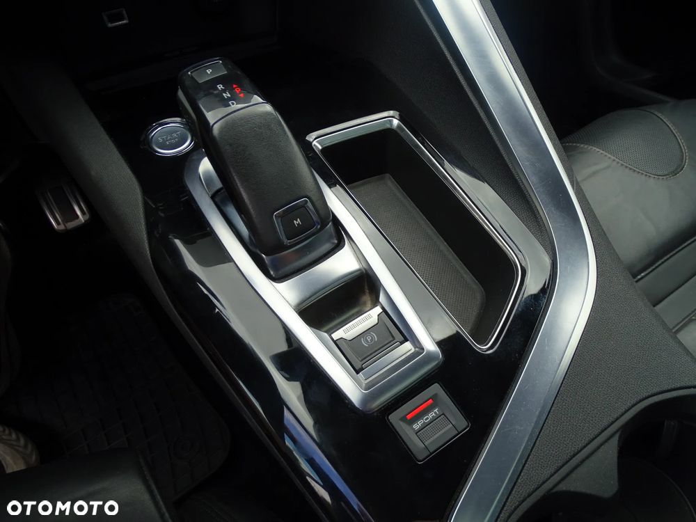 Peugeot 5008 2.0 BlueHDI GT S&S EAT6 - 21
