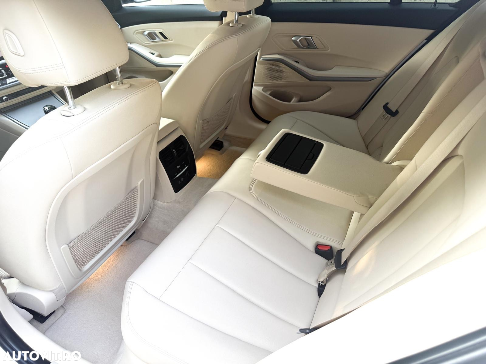 BMW Seria 3 318d Aut. Luxury Line - 9