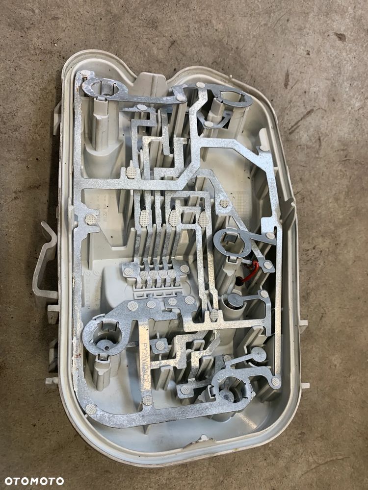 wkład oprawka lampy tył  prawa A6 C6 sedan - 3