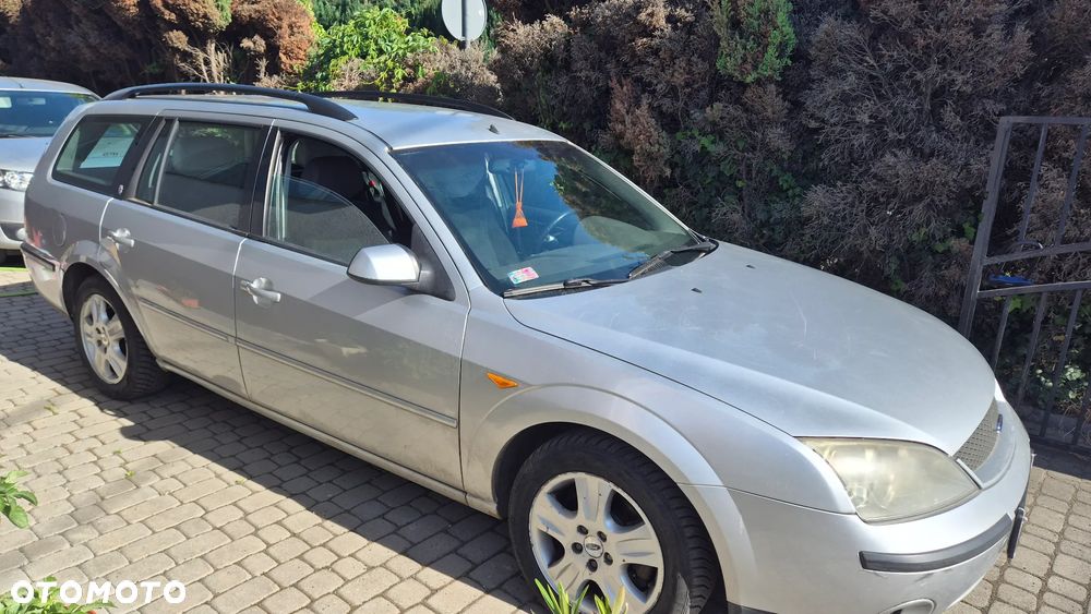 Ford Mondeo 2.0 TDDi Ghia - 1