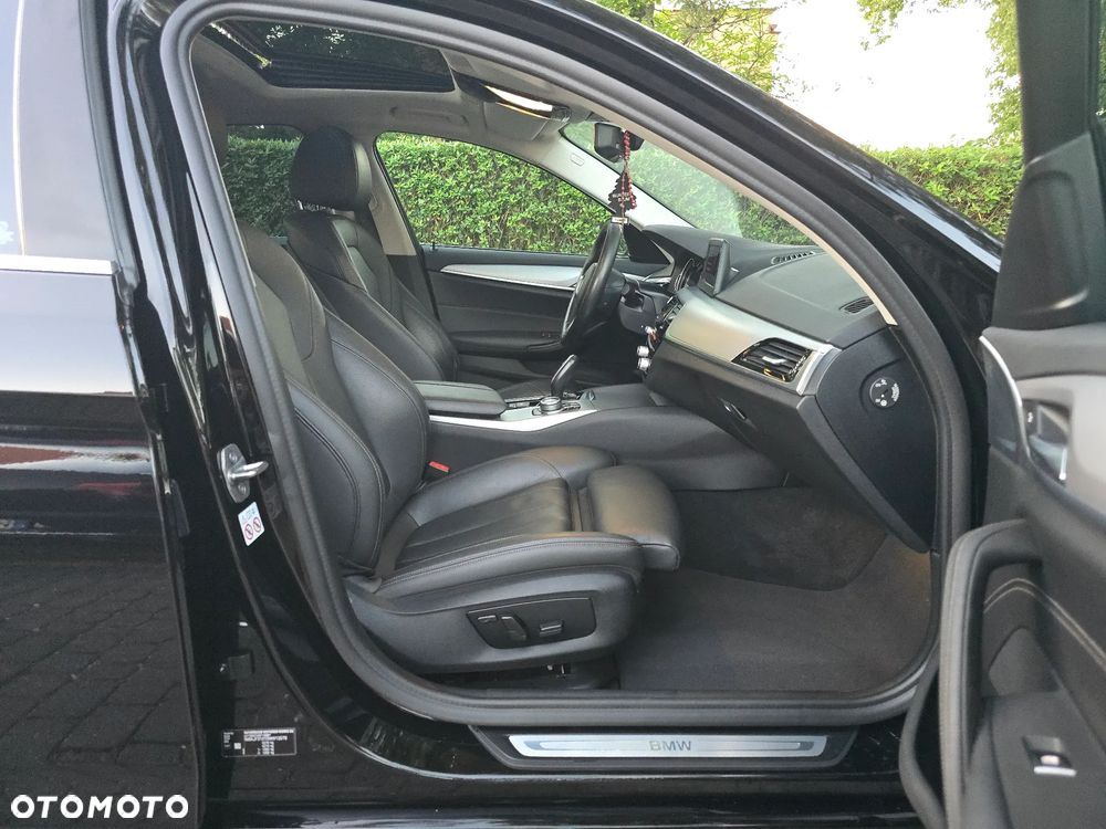 BMW Seria 5 - 16