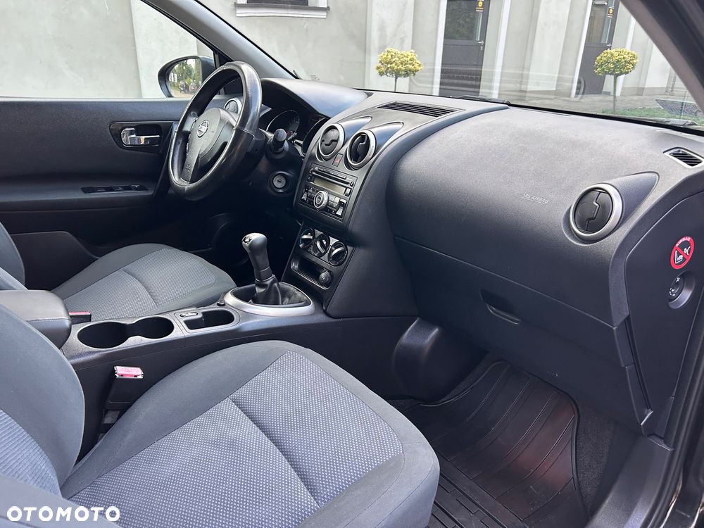 Nissan Qashqai 1.6 360 - 9
