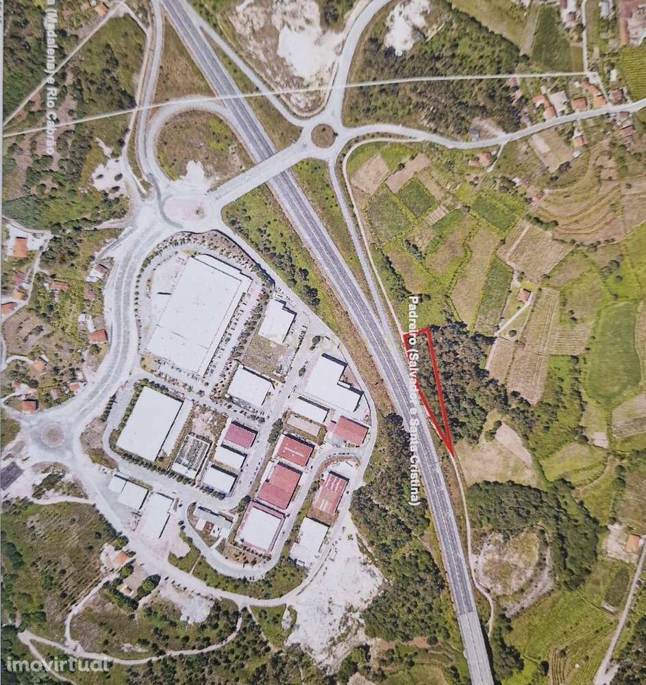 Terreno à venda, junto ao IC 28, em Padreiro, Arcos de Valdevez - Grande imagem: 5/5