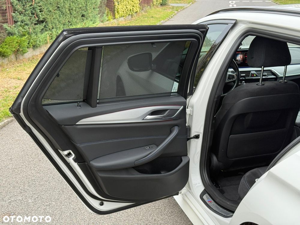 BMW Seria 5 520d xDrive M Sport Edition - 30
