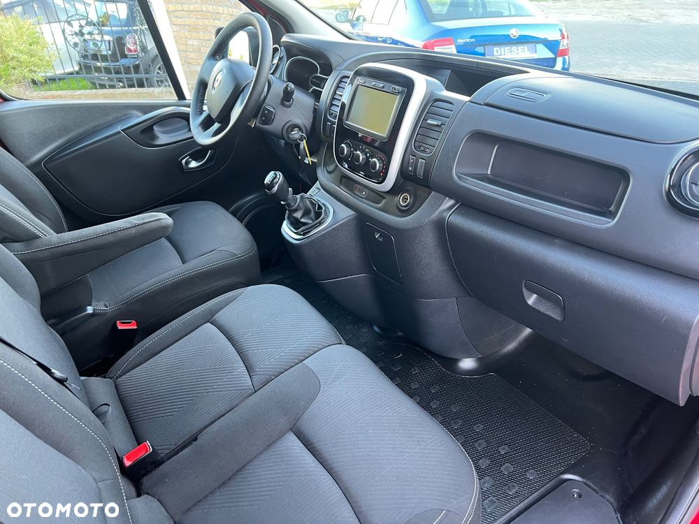 Renault Trafic - 23