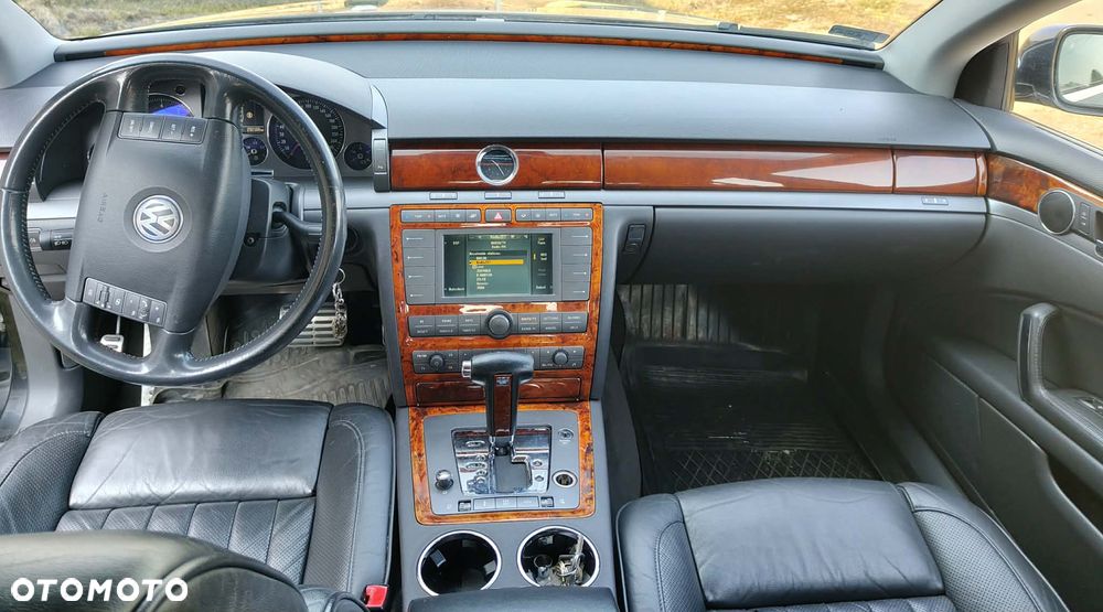 Volkswagen Phaeton 4.2 V8 4Mot (5 os.) - 2