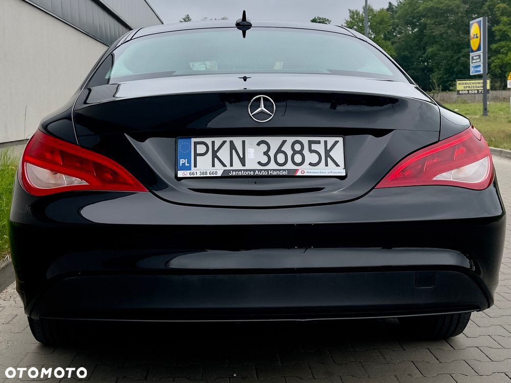 Mercedes-Benz CLA 180 Urban - 29