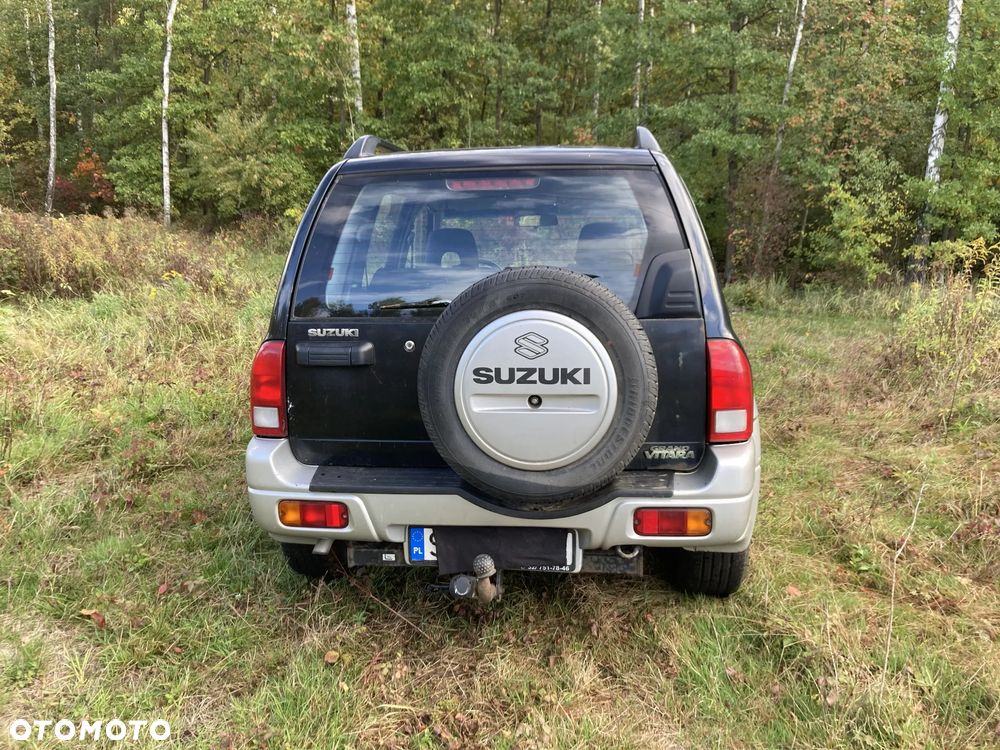 Suzuki Grand Vitara 2.0 - 9