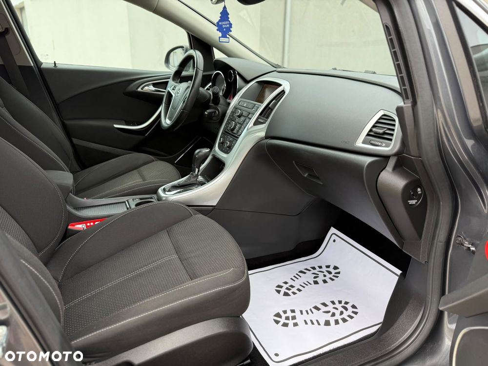 Opel Astra 2.0 CDTI DPF Automatik Cosmo - 21