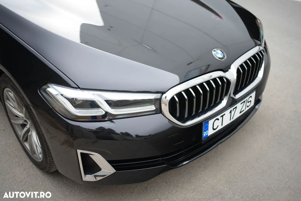 BMW Seria 5 530e Aut. Luxury Line - 2