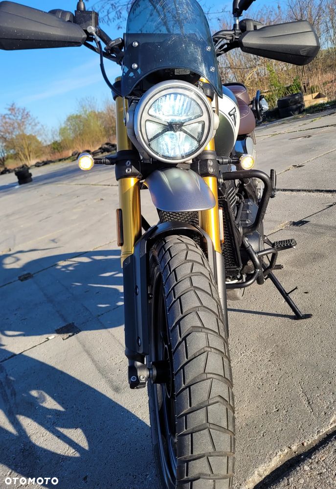 Triumph Scrambler - 6